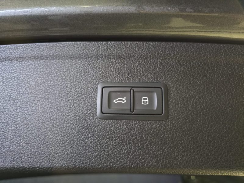 AUDI Q5 40 TDI S-LINE DIESEL HYBRID 204Cv QUATTRO - BVA - SUIVIS AUDI - ENTRETIEN A JOUR