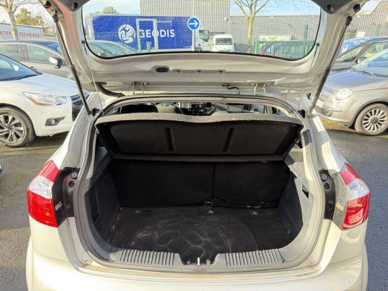 KIA RIO 1.1 CRDI 75 CV - GARANTIE 12 mois - Motion