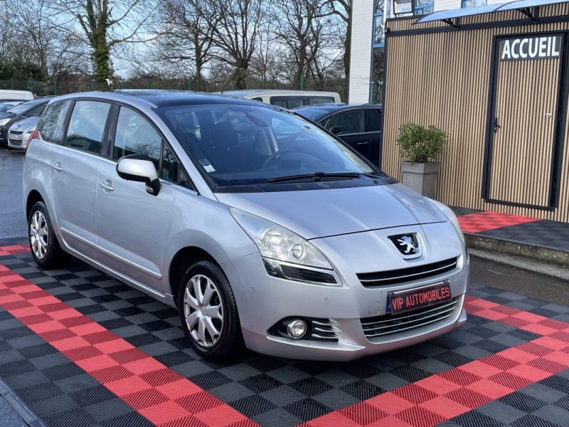 PEUGEOT 5008 1.6 HDI 112 PREMIUM PACK 2012