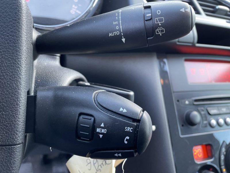 PEUGEOT 3008 1.6 HDI 112CV   GARANTIE 3/12 MOIS 2012