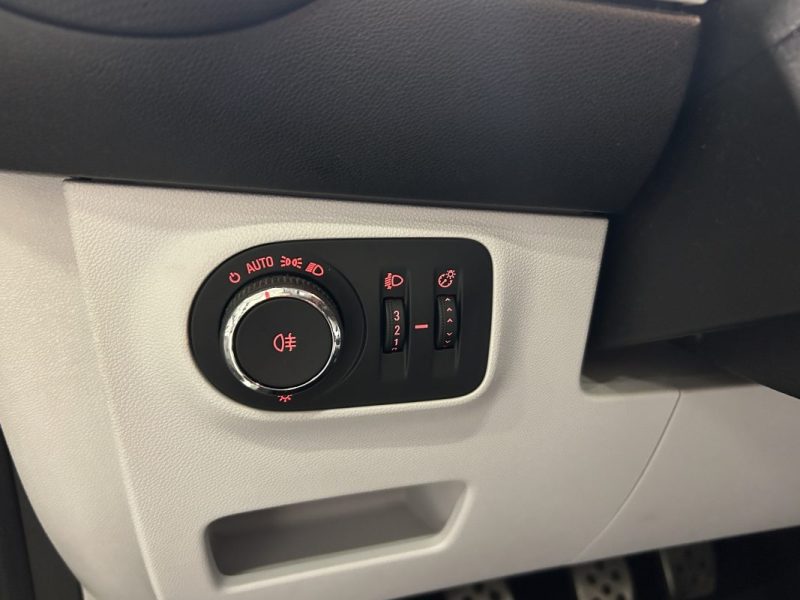 OPEL ADAM 1.4 TWINPORT 87CH WHITE LINK START/STOP 2014