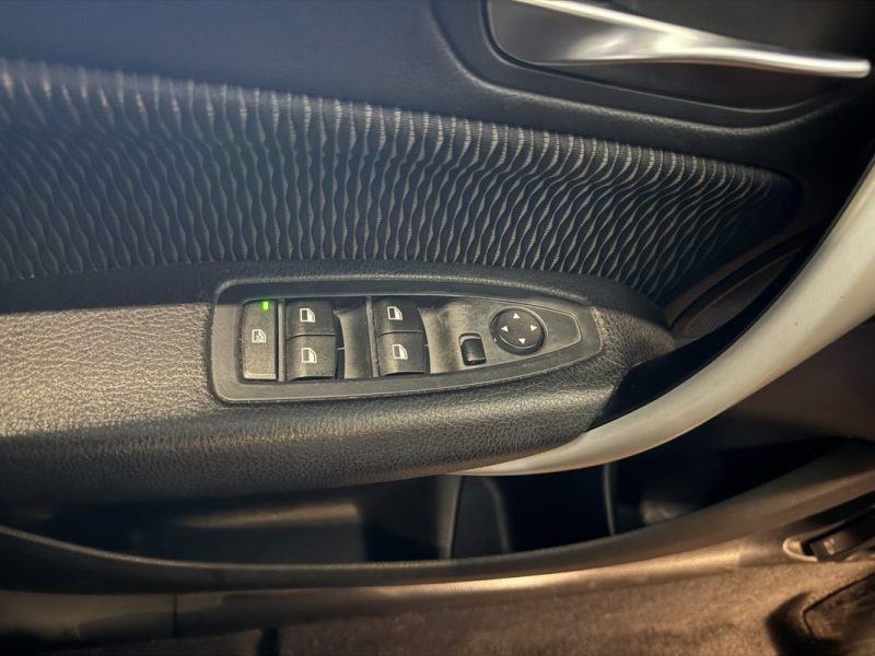 BMW SERIE 1 116D SPORT 2017 PHASE 2  / SIEGES CHAUFFANTS / RÉGULATEUR / JANTES 18