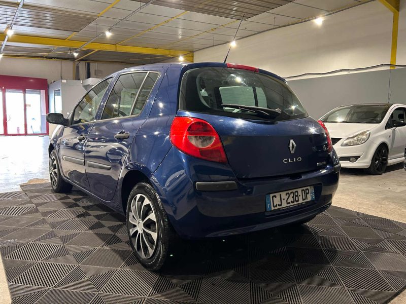 RENAULT CLIO III EXPRESSION 1.5DCI 70CH