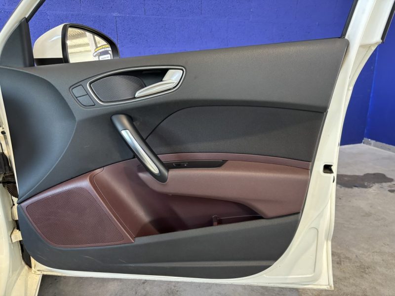 AUDI A1 SPORTBACK 1.4 TFSI 122 CV AMBITION LUXE MECATRONIQUE NEUF / KEYLESS / BOITE AUTOMATIQUE 