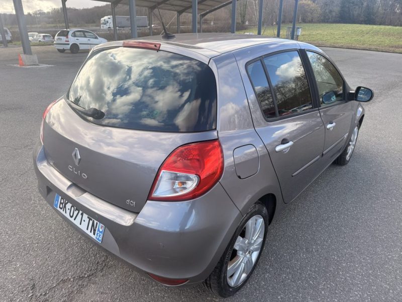 RENAULT CLIO III EXCEPTION TOMTOM 1.5DCI 105 2011