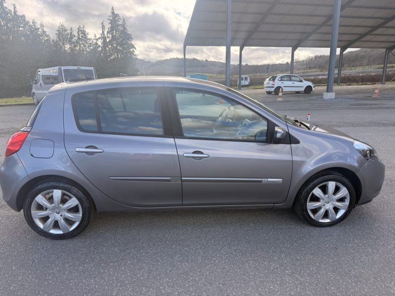 RENAULT CLIO III EXCEPTION TOMTOM 1.5DCI 105 2011