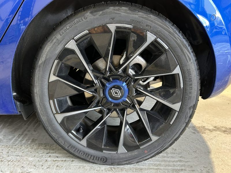 RENAULT CLIO 1.6 E-TECH 145 ESPRIT ALPINE CAMÉRA 360 GARANTIE 16 MOIS 2025