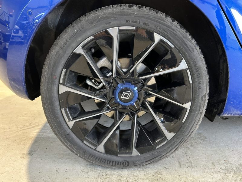RENAULT CLIO 1.6 E-TECH 145 ESPRIT ALPINE CAMÉRA 360 GARANTIE 16 MOIS 2025