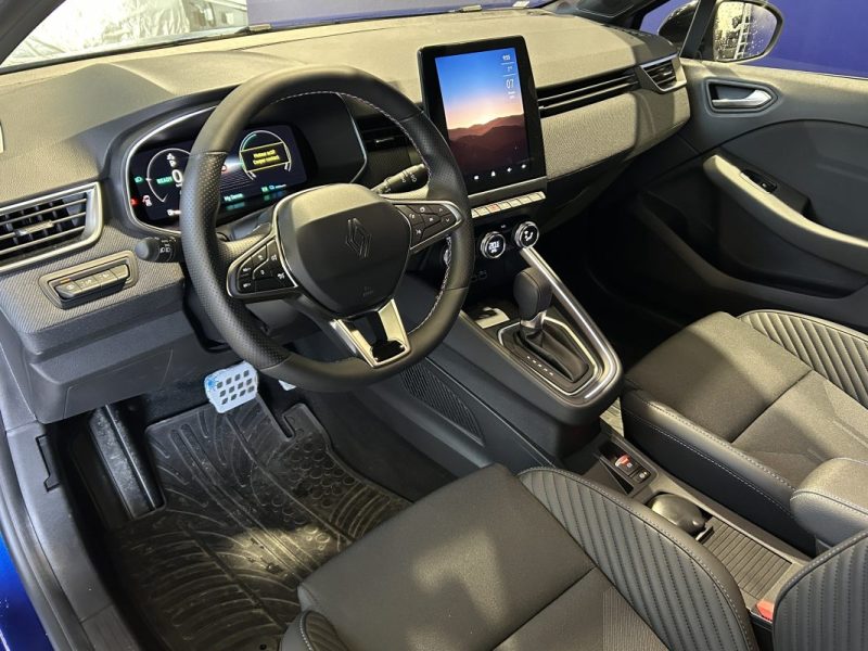 RENAULT CLIO 1.6 E-TECH 145 ESPRIT ALPINE CAMÉRA 360 GARANTIE 16 MOIS 2025