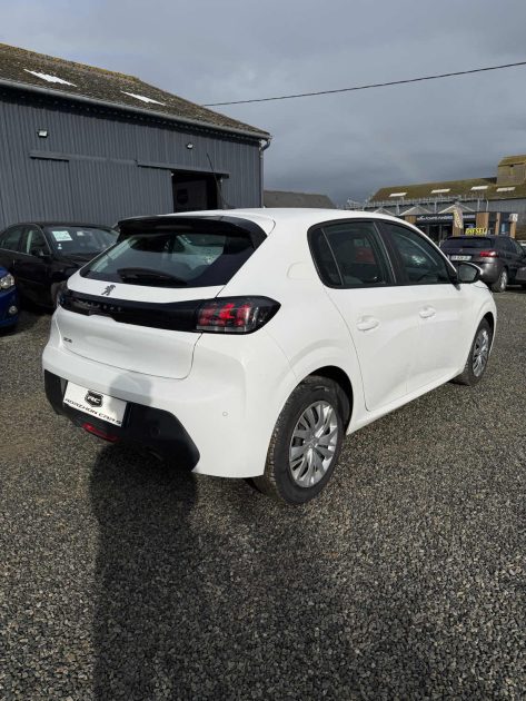 PEUGEOT 208 1.5 BlueHDi 100ch S&S Style