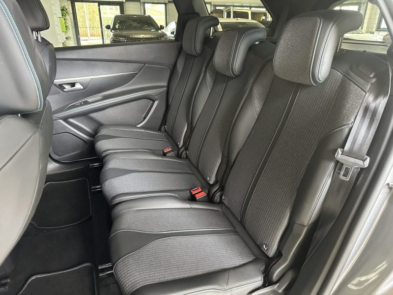 PEUGEOT 5008 1.2 i 130 ch ALLURE  7 places 2021