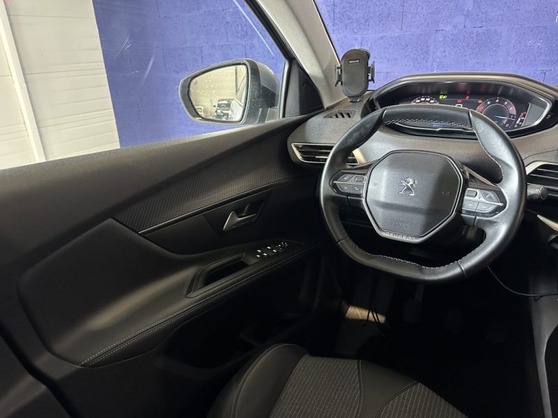PEUGEOT 5008 1.2 i 130 ch ALLURE  7 places 2021
