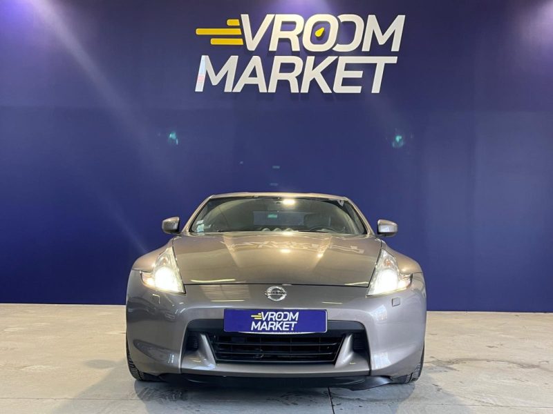 NISSAN 370Z 3.7 V6 331 PACK  *** SILENCIEUX AKRAPOVIC / AUCUN FRAIS À PRÉVOIR ***