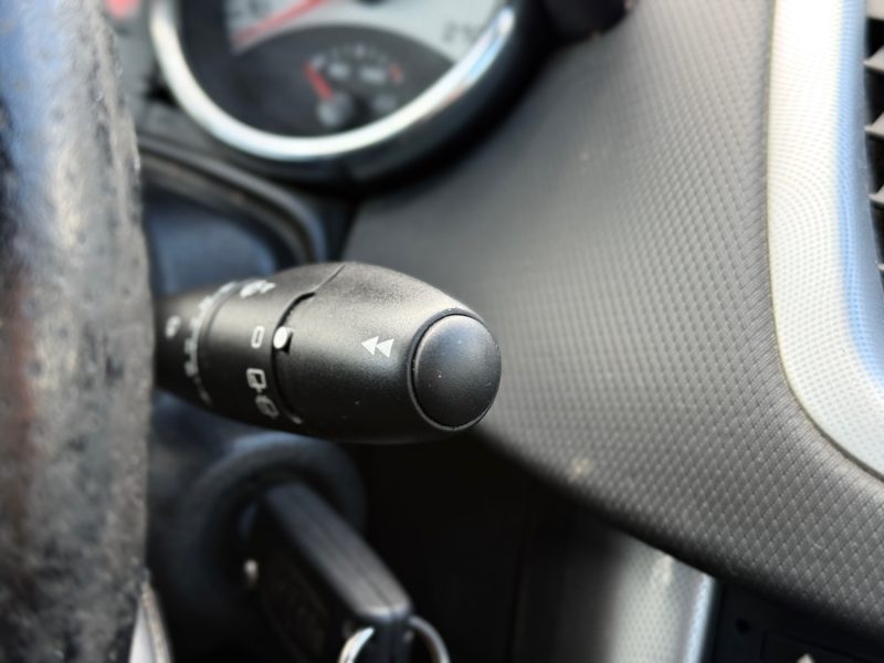 PEUGEOT 207 SW 1.6 HDi 90 PREMIUM PACK – Toit Pano – Clim Auto – Révisée & Garantie 6 mois