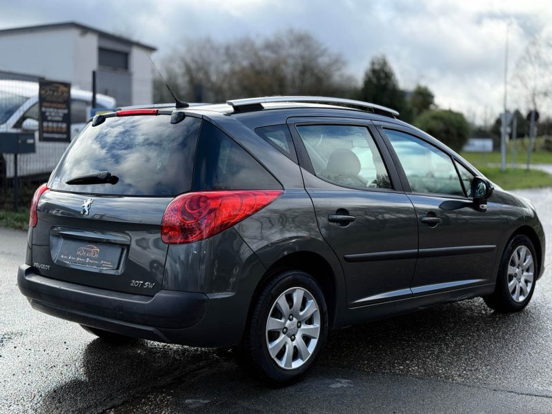 PEUGEOT 207 SW 1.6 HDi 90 PREMIUM PACK – Toit Pano – Clim Auto – Révisée & Garantie 6 mois