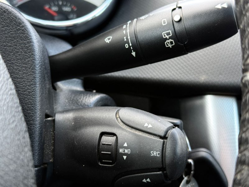 PEUGEOT 207 SW 1.6 HDi 90 PREMIUM PACK – Toit Pano – Clim Auto – Révisée & Garantie 6 mois