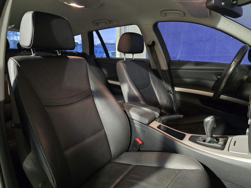 BMW SERIE 3 325I E91 Ph2 3.0 PACK LUXE - BVA - SIEGES EN CUIR CHAUFFANT