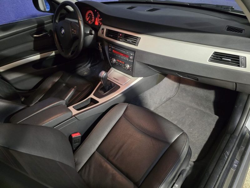 BMW SERIE 3 325I E91 Ph2 3.0 PACK LUXE - BVA - SIEGES EN CUIR CHAUFFANT