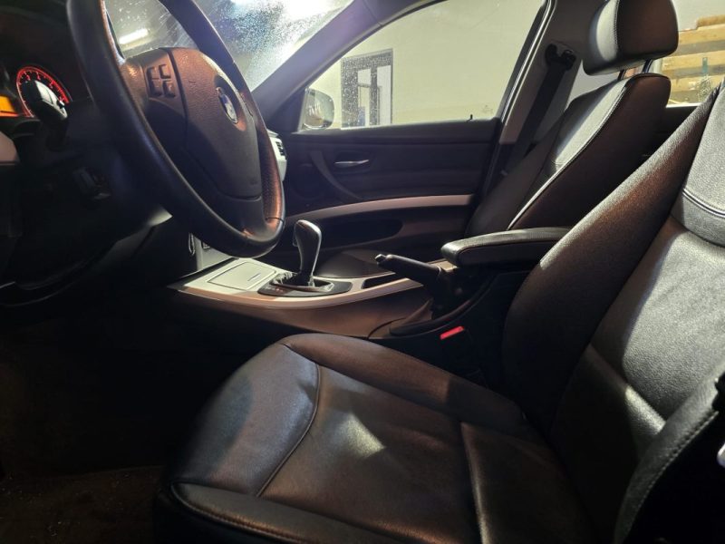 BMW SERIE 3 325I E91 Ph2 3.0 PACK LUXE - BVA - SIEGES EN CUIR CHAUFFANT