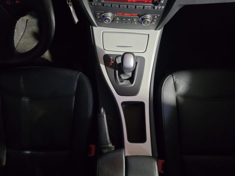 BMW SERIE 3 325I E91 Ph2 3.0 PACK LUXE - BVA - SIEGES EN CUIR CHAUFFANT