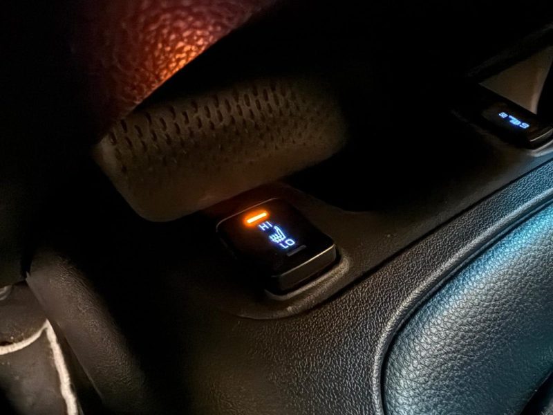 TOYOTA COROLLA  122 ch ACTIVE  / CARPLAY + SIEGES CHAUFFANTS + CAMERA /