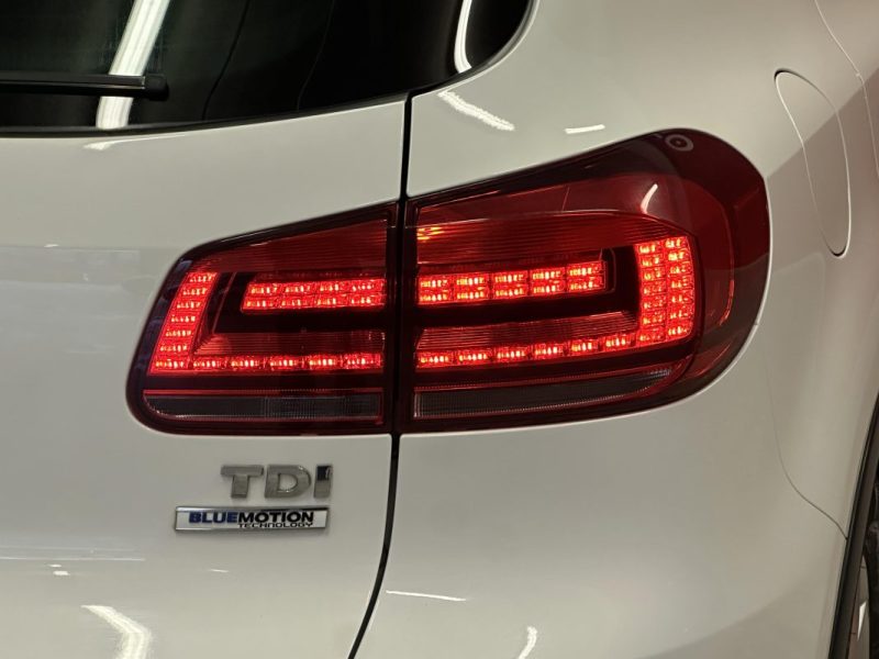 VOLKSWAGEN TIGUAN 2.0 TDI 110CH SPORTLINE - Garantie 6 mois - Très bon état - 2ème main -