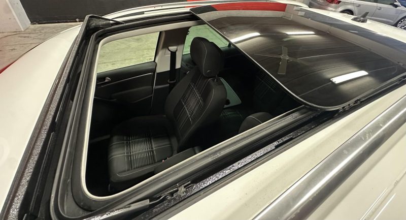 VOLKSWAGEN TIGUAN 2.0 TDI 110CH SPORTLINE - Garantie 6 mois - Très bon état - 2ème main -