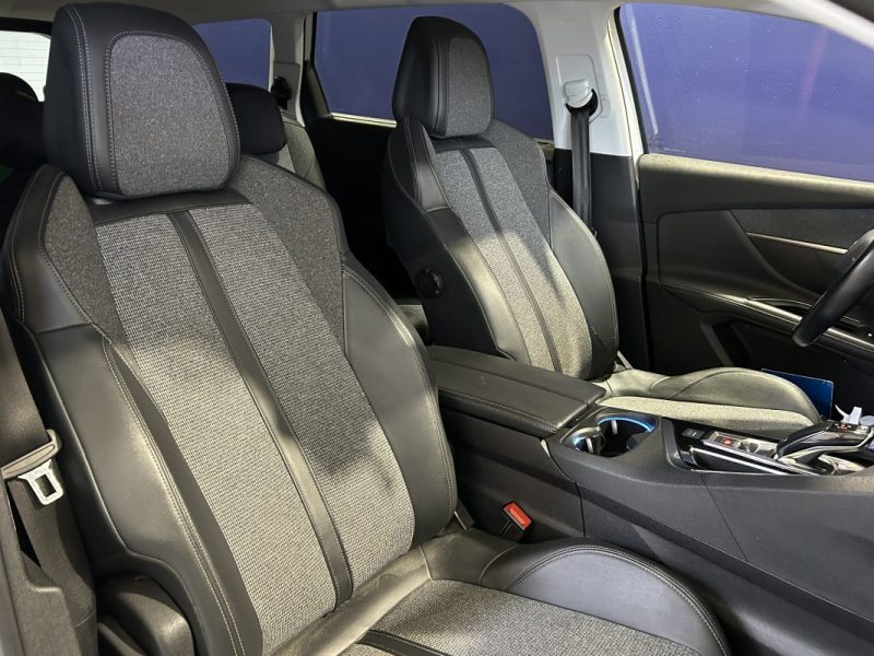 PEUGEOT 5008 1.2 PURETECH 130CH ALLURE / DISTRIBUTION RÉCENTE / APPLE CAR PLAY & ANDROÏD AUTO