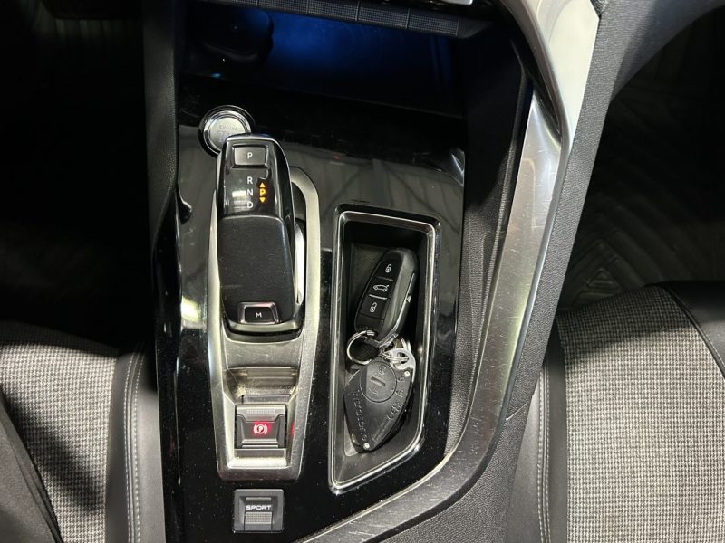 PEUGEOT 5008 1.2 PURETECH 130CH ALLURE / DISTRIBUTION RÉCENTE / APPLE CAR PLAY & ANDROÏD AUTO