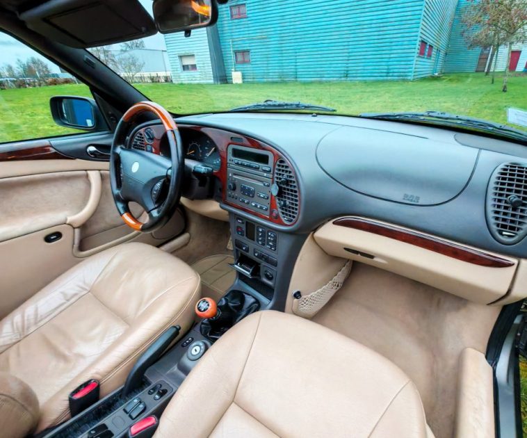 SAAB 9-3 2.0T SE CABRIO