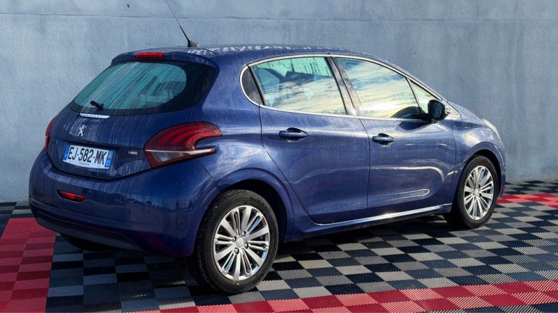 PEUGEOT 208 1.2 PURETECH 110CH ALLURE S&S 5P 2017