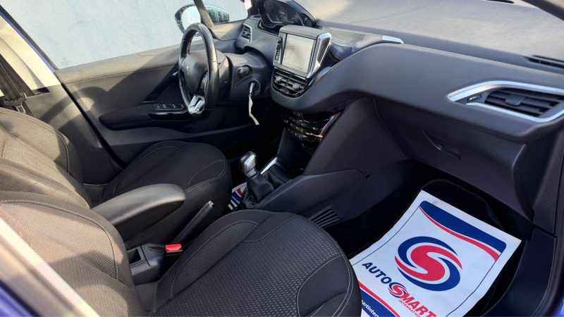 PEUGEOT 208 1.2 PURETECH 110CH ALLURE S&S 5P 2017