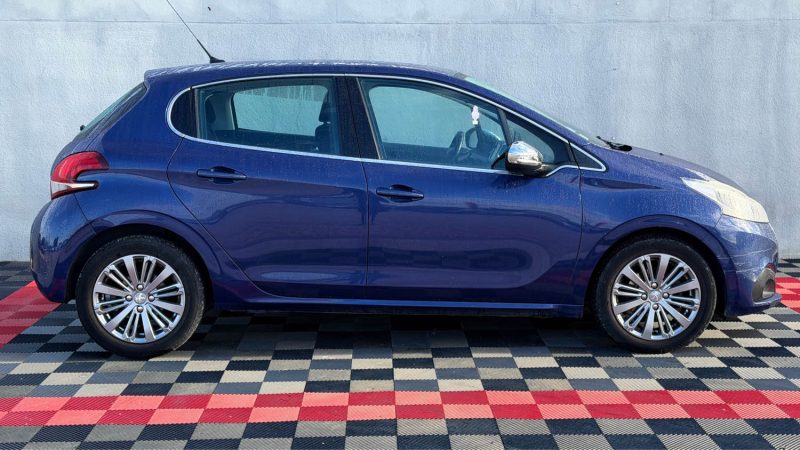 PEUGEOT 208 1.2 PURETECH 110CH ALLURE S&S 5P 2017