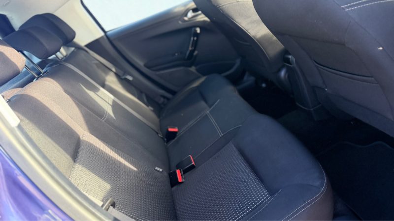 PEUGEOT 208 1.2 PURETECH 110CH ALLURE S&S 5P 2017