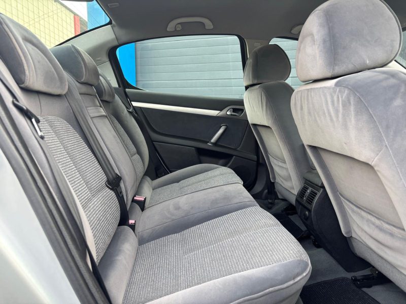 PEUGEOT 407 1.8 16V CONFORT 2004