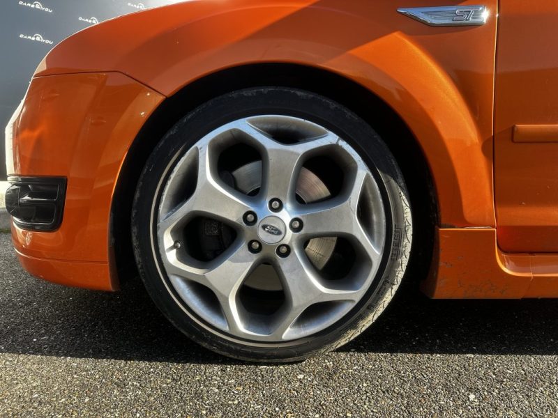 FORD FOCUS ST 225CV 2005
