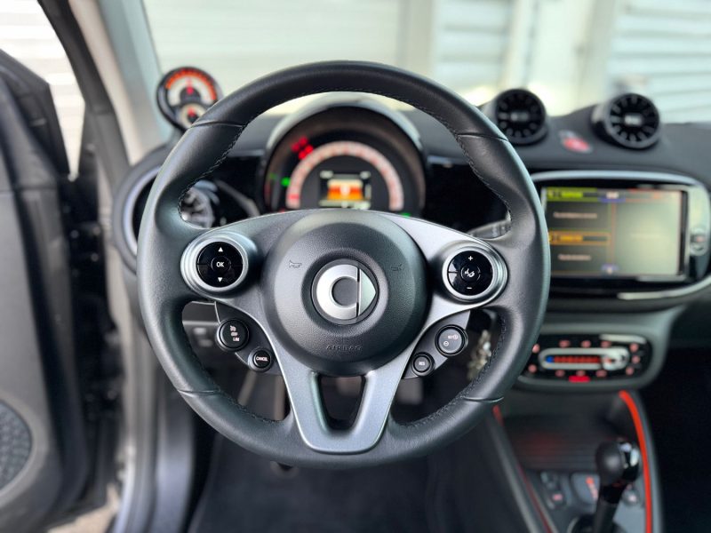 SMART EQ Fortwo Cabrio 82CH - Origine France 