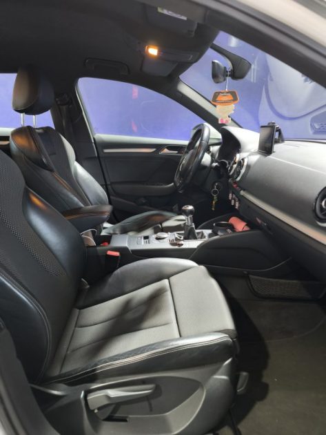 AUDI A3 1.6 TDI 110 CV FINITION S-LINE ULTRA ENTRETIEN A JOUR 