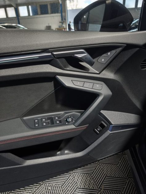 AUDI RS3 SPORTBACK  QUATTRO 2.5 TFSI 400 CV S-TRONIC ENTRETIEN COMPLET 