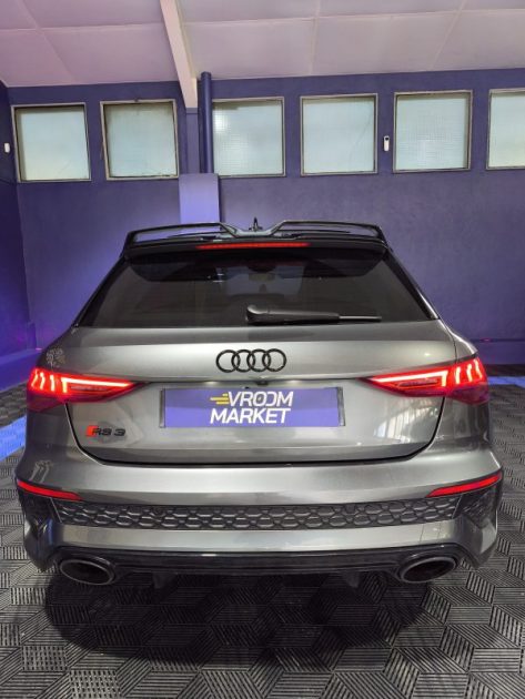 AUDI RS3 SPORTBACK  QUATTRO 2.5 TFSI 400 CV S-TRONIC ENTRETIEN COMPLET 