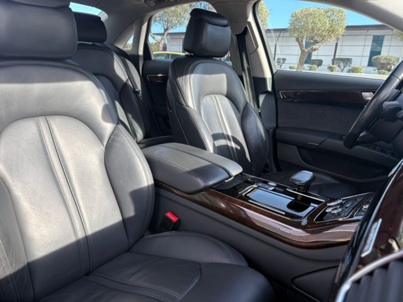 AUDI A8 / 3.0 V6 / 262CH  / TVA récupérable / GARANTIE 12 mois