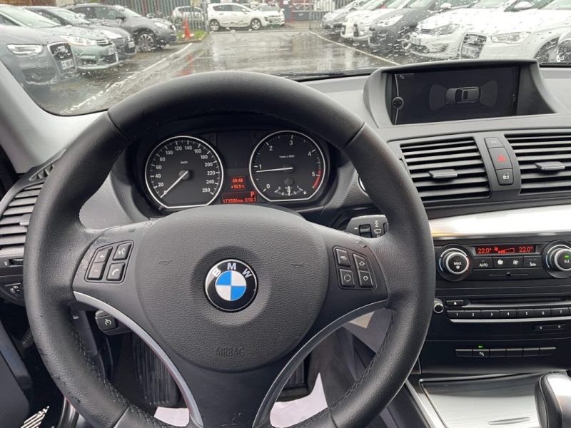 B.M.W. SERIE 1 120D LUXE BA 2010