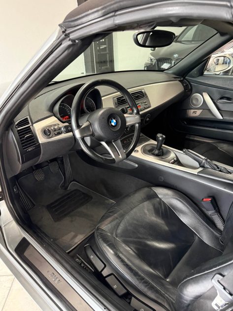 BMW Z4 2.5i Roadster – 6 Cylindres – 139.000 km – Boîte Manuelle – CT OK- Garantie 1an