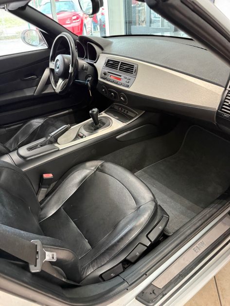 BMW Z4 2.5i Roadster – 6 Cylindres – 139.000 km – Boîte Manuelle – CT OK- Garantie 1an