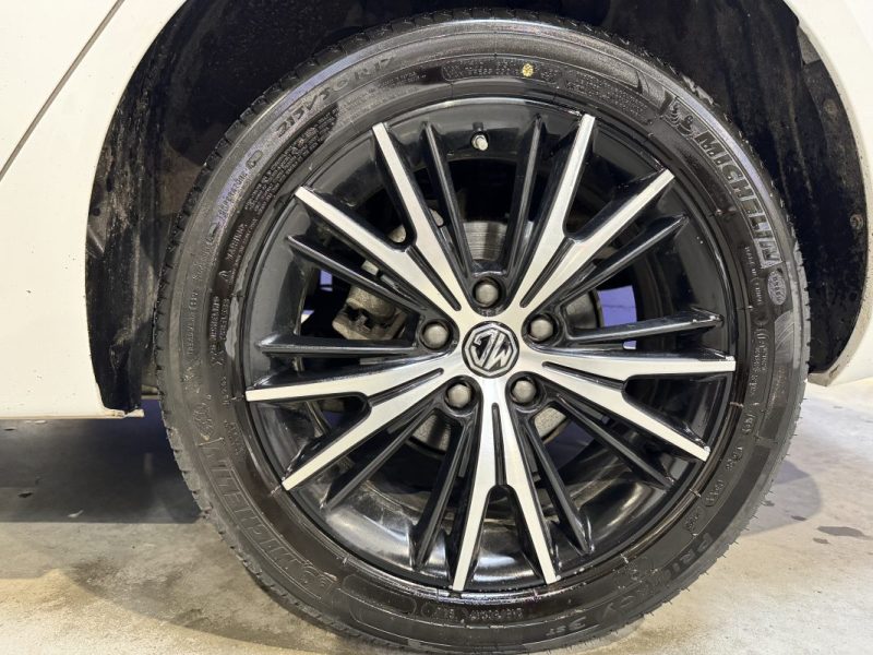 MG MG5 177ch 50 KWH LUXURY AUTONOMIE STANDARD / CAMERA 360 °