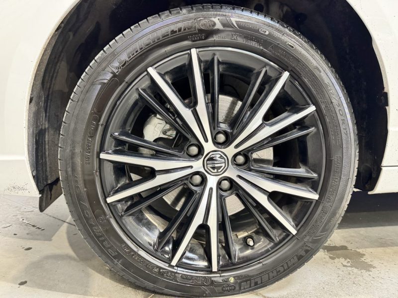 MG MG5 177ch 50 KWH LUXURY AUTONOMIE STANDARD / CAMERA 360 °