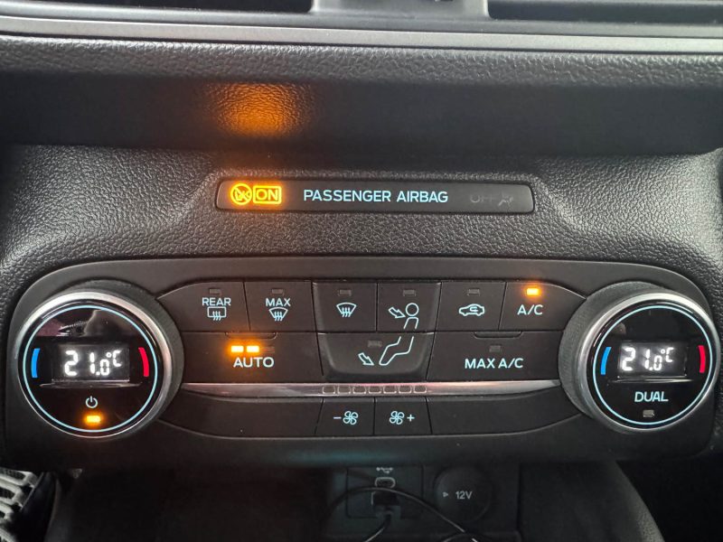 FORD Focus 1.0 Flexifuel MHEV 125 S&S Titanium X Style