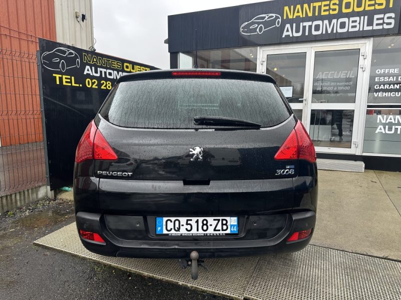 PEUGEOT 3008 1.6 E-HDI115CV PREMIUM BMP6