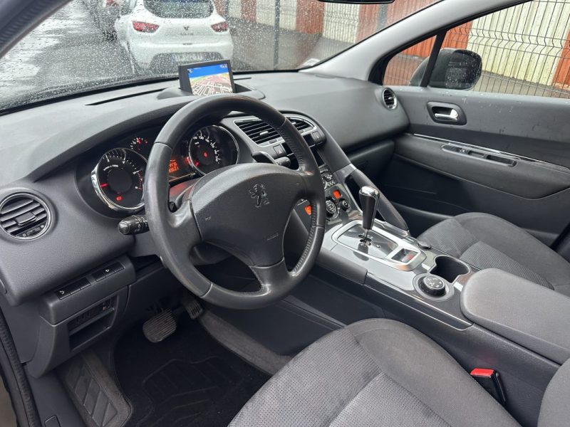 PEUGEOT 3008 1.6 E-HDI115CV PREMIUM BMP6