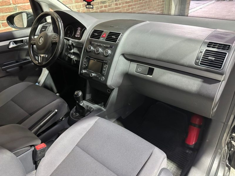 VOLKSWAGEN TOURAN 1.6 TDI 105CH BLUEMOTION 2013